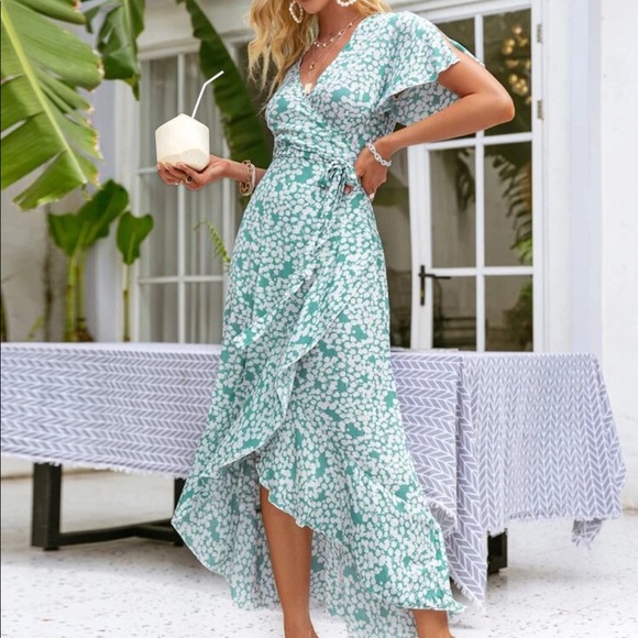 Dresses & Skirts - Allover print wrap dress